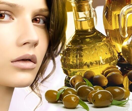 橄榄油用于焕活面膜